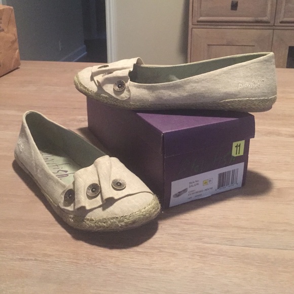 Barely worn cute flats!