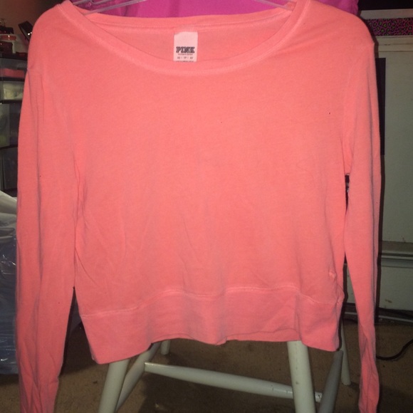 VS Pink slight crop top