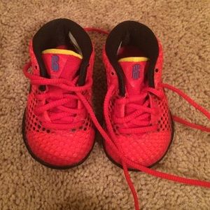 Excellent condition Kyrie Irving's