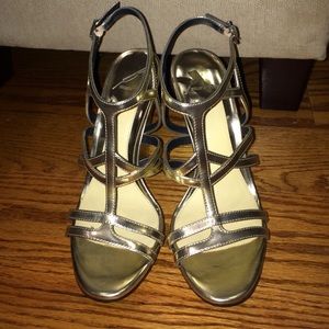 B Brian Atwood gold wedge sandal