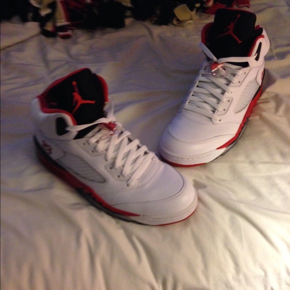 nike air jordan fire red 5