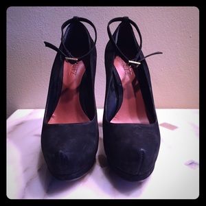 Schutz platform ankle strap pump