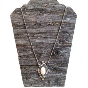 Dudine Frida Diamond Pendant Necklace in Ivory