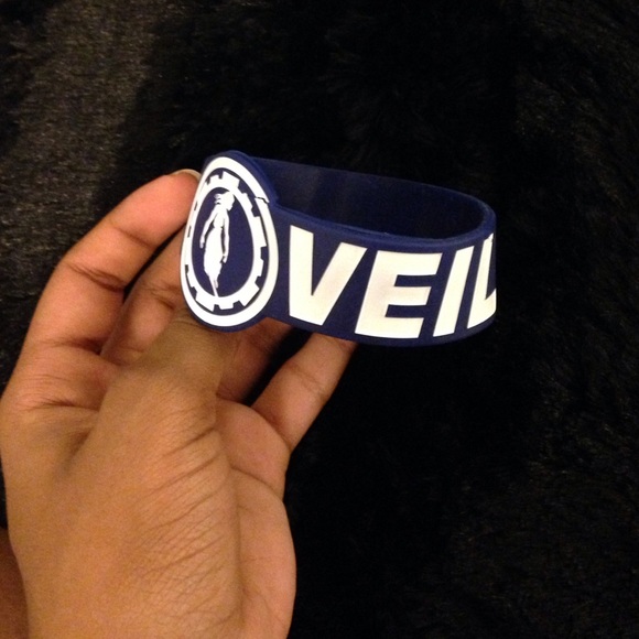 Blue Pierce the veil wrist band - Picture 3 of 4