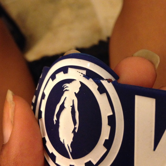 Blue Pierce the veil wrist band - Picture 4 of 4
