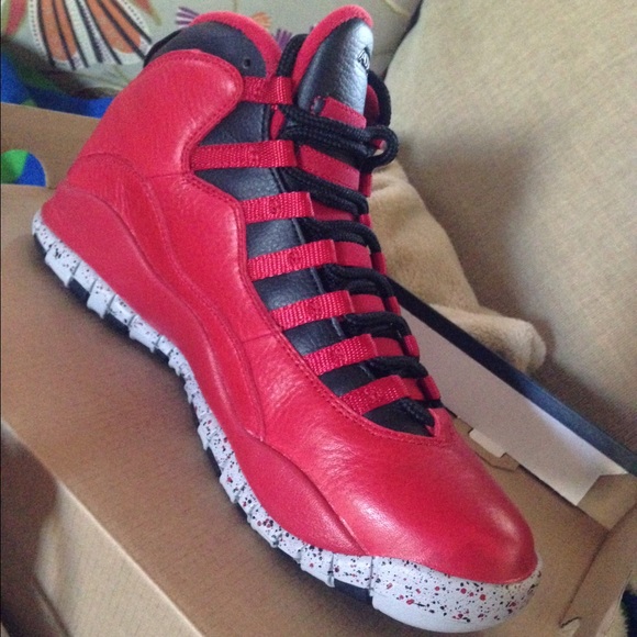 Jordan Bulls Over Broadway 10's