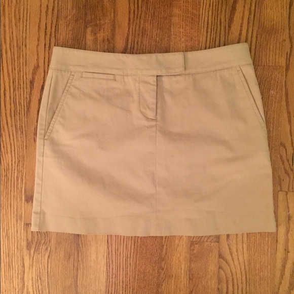 🎉 CLOSET CLEAN OUT 🎉Khaki J. Crew Skirt
