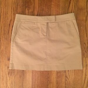 🎉 CLOSET CLEAN OUT 🎉Khaki J. Crew Skirt