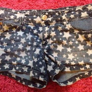 Star shorts