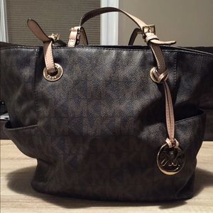 Michael Kors tote