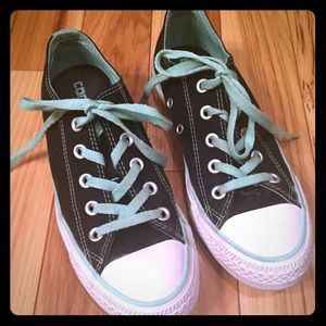 Black and white converse shoes!
