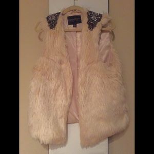 Fur vest with sparkle shoulders