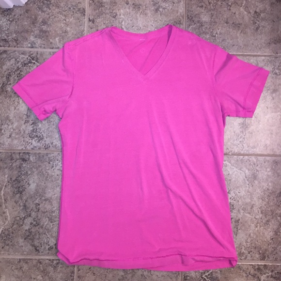 Lululemon Rasberry V Neck T Shirt Large