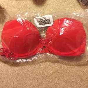 Hollister Red Perfect Push 'Em Up Plunge Bra
