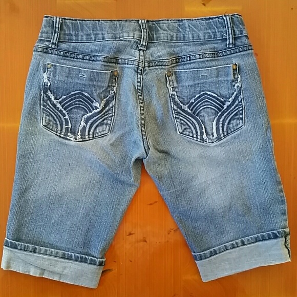 Capris!! - Picture 2 of 3