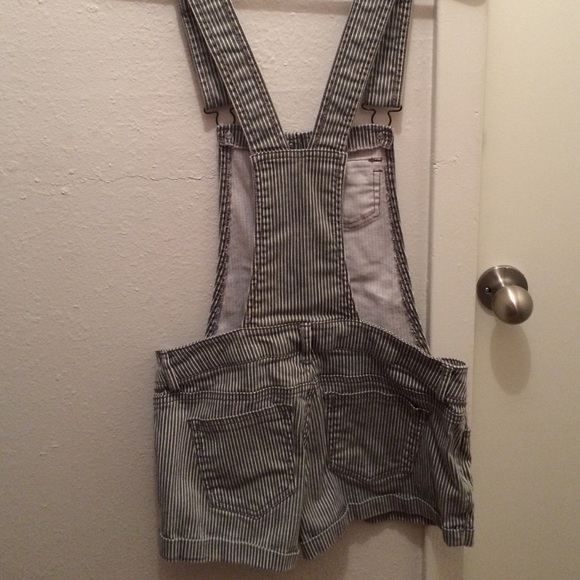 Overalls - Picture 3 of 4