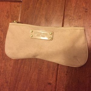 Michael kors wallet pouch