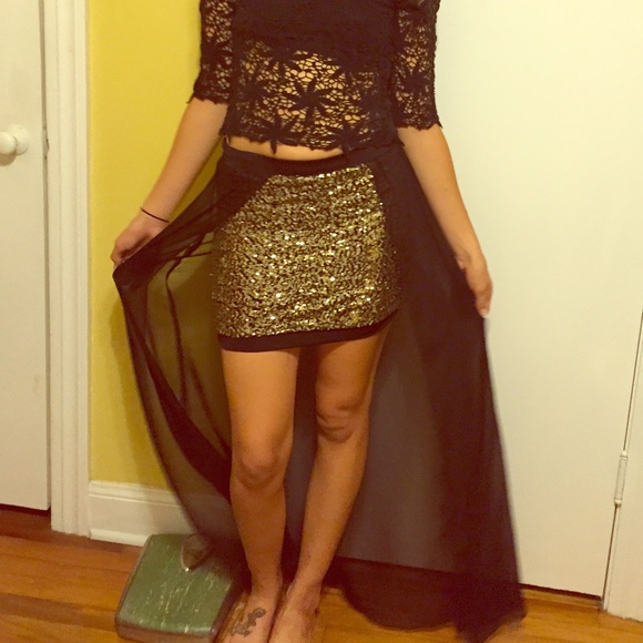 Sequin skirt with sheer train
