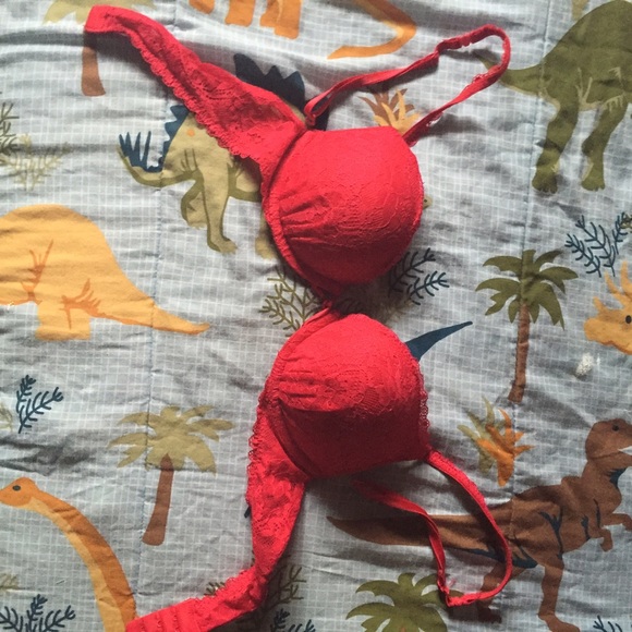 Red Victoria secret 34aa cup