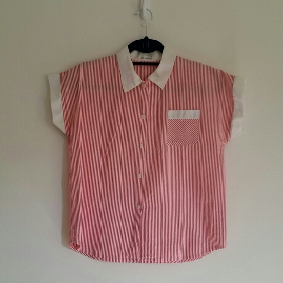 Vtg white and red striped button down shirt