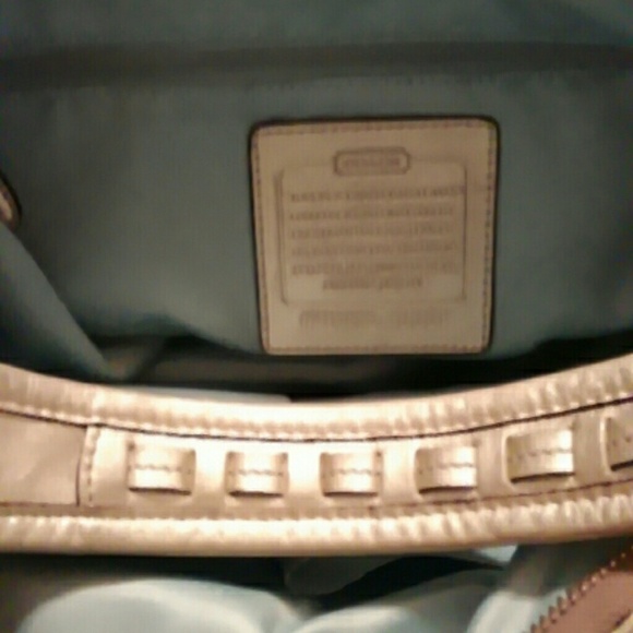 TRADED Authentic Coach Purse! - Picture 4 of 4
