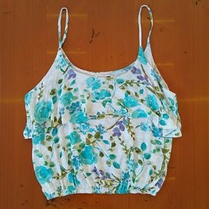 NW Cuuuute floral top!!