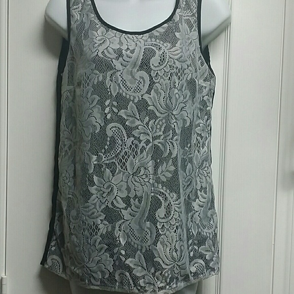 💖💖White Floral Lace Top