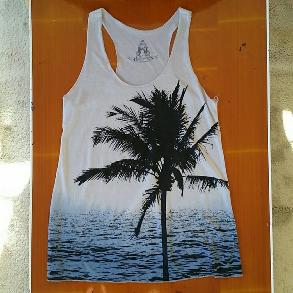 NW Cuuuute Flowy Tank Top!!