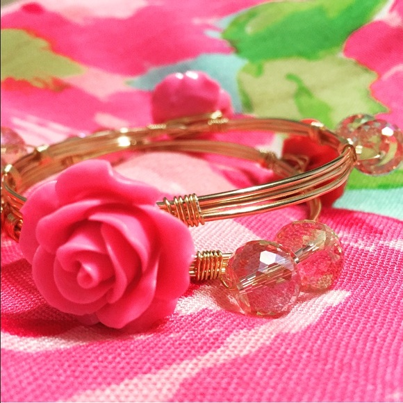 Rose wire wrapped crystal bangle in Hotty Pink - Picture 2 of 2