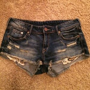h&m leopard pocket distressed shorts