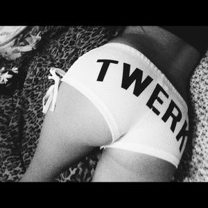 TWERK BOOTY SHORTS