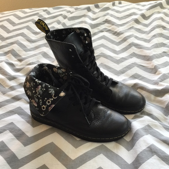 Floral Print Dr. Martens