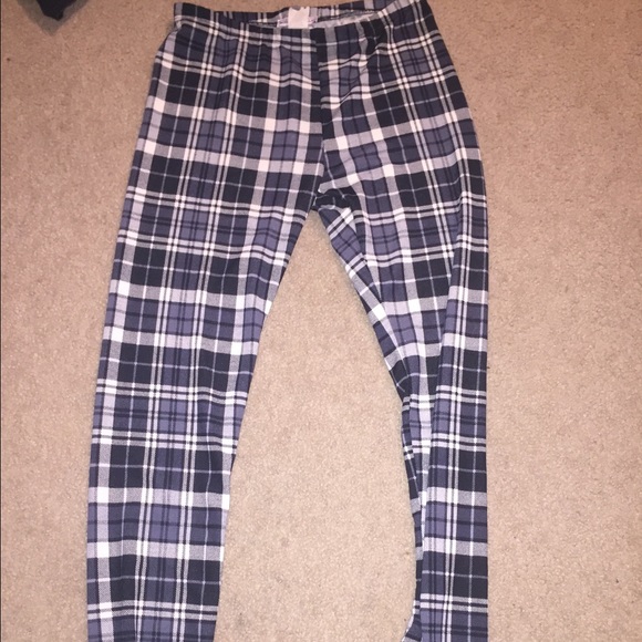Body Central leggings, L