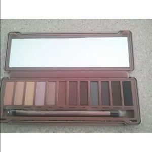 12 colors eyeshadows palette