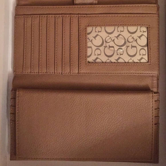 Guess Bags Guess Los Angeles Wallet Poshmark
