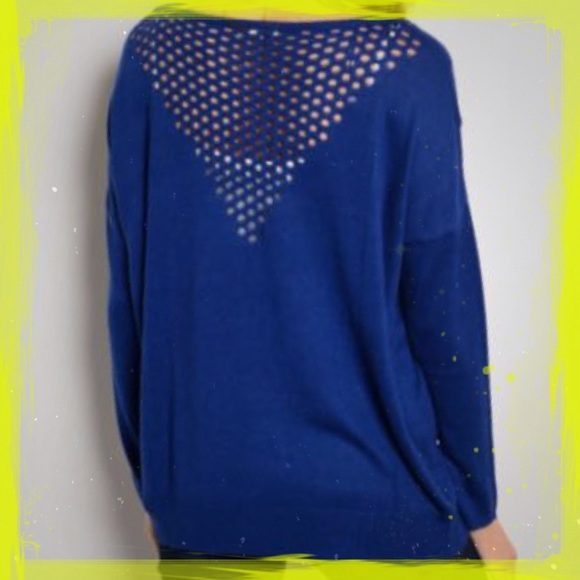 🌺HOST PICK 5/4🌺VIBRANT BLUE DETAIL SWEATER - Picture 3 of 3