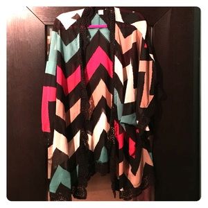 Sheer kimono with lace and chevron OS plus