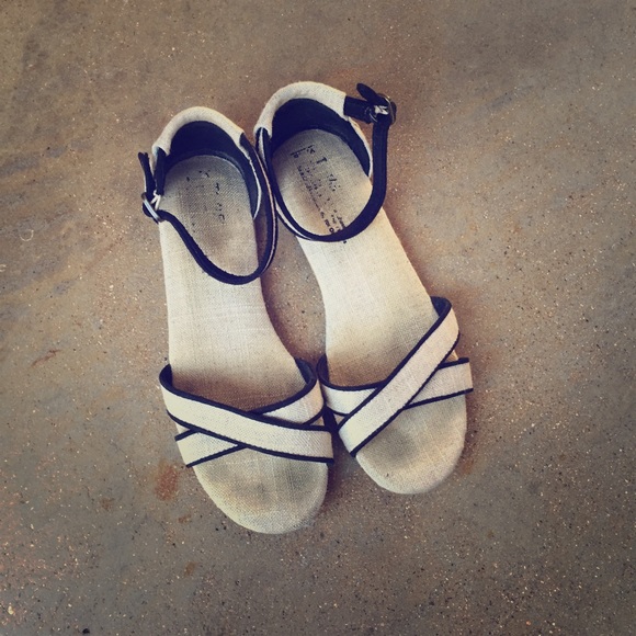 TOMS - Correa Sandals