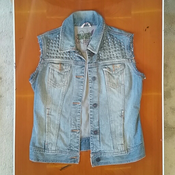 Vintage-like Hollister Jeans Jacket!