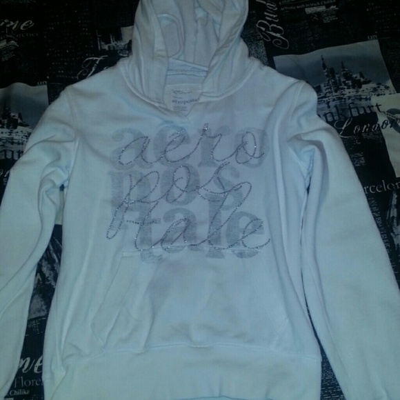 White aeropostale hoodie