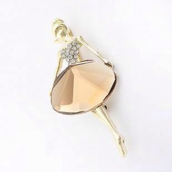 Ballet dance breastpin