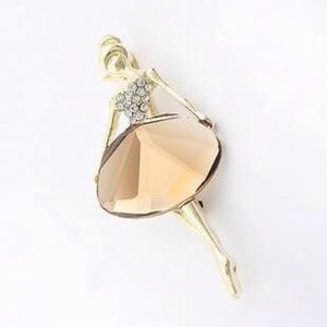 Ballet dance breastpin
