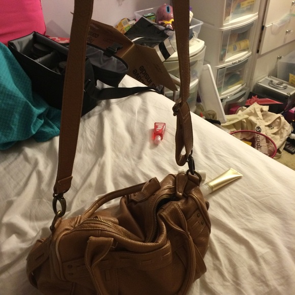 Tan purse - Picture 3 of 3