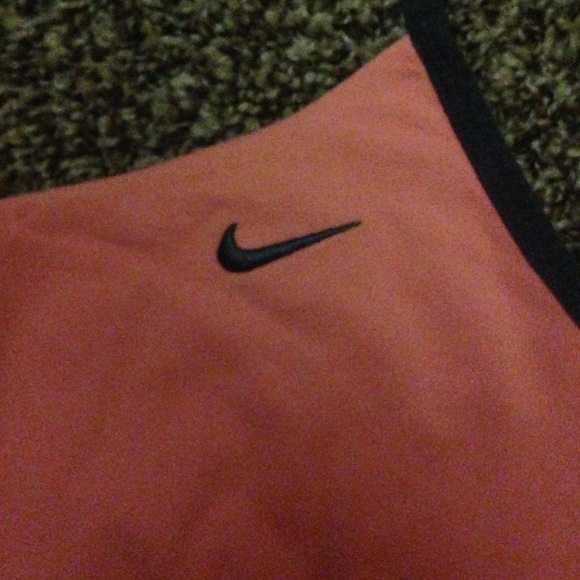 💗Pink Nike Sports Bra💗 - Picture 4 of 4
