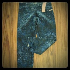 Calvin Klein performance ruched cropped leggings