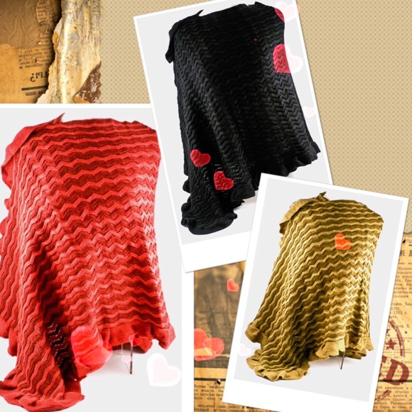 🌺HP 10/11🌺PONCHOS IN TWO COLORS! GOLD SOLD OUT