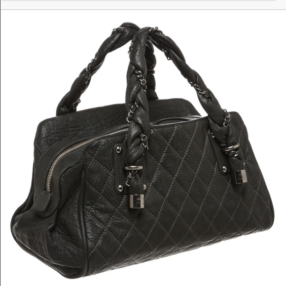 Chanel bag 💗 sold locally - Picture 2 of 4