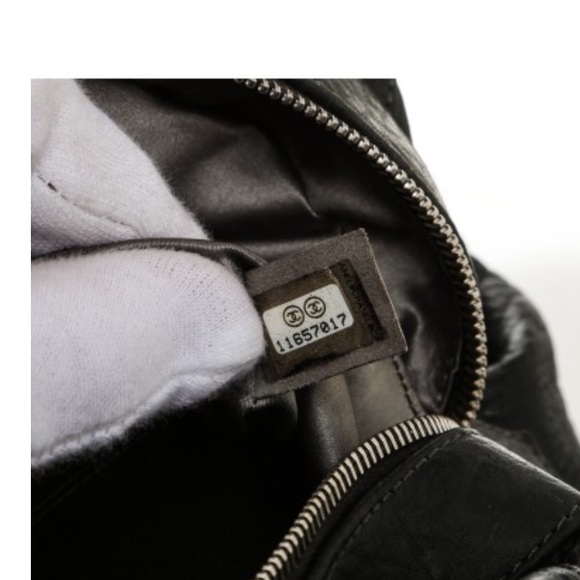 Chanel bag 💗 sold locally - Picture 4 of 4