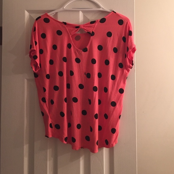 forever 21 pink polka dot shirt