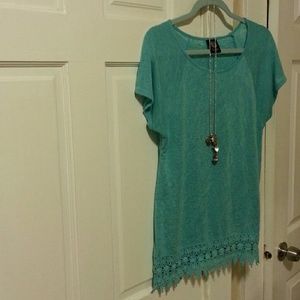 LIKE NEW Bobeau Nordstrom Top size S Small (flowy)